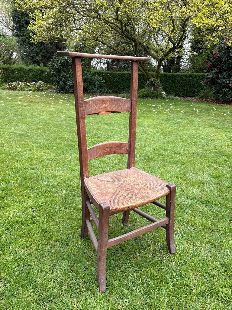 Bid/knielstoeltje afkomstig uit de Achelse Kluis, Ophalen