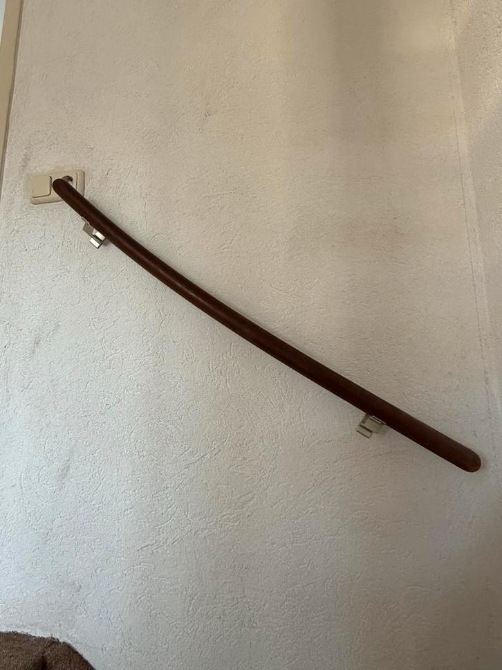 Houten trapleuning, Doe-het-zelf en Verbouw, Ladders en Trappen, Gebruikt, Trap, Minder dan 2 meter, Ophalen