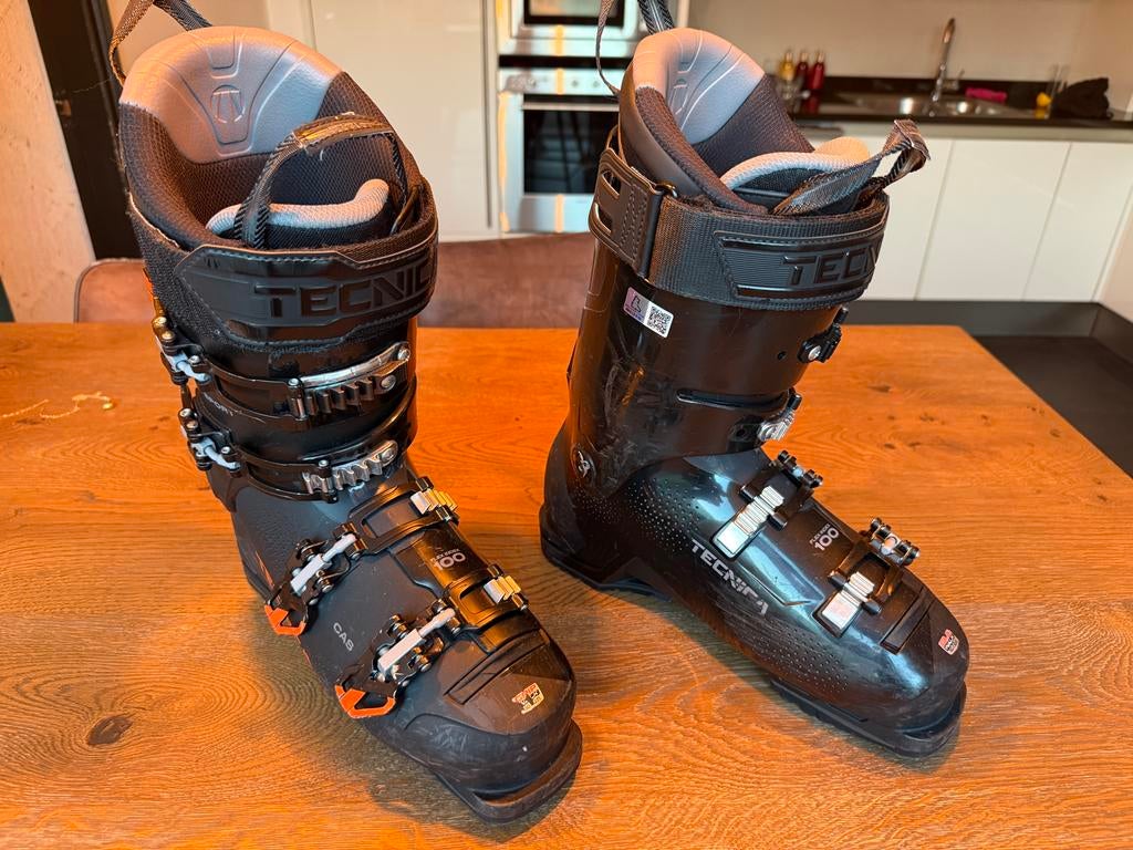 Tecnica skischoenen - Maat 270-275 (315 mm), Sport en Fitness, Skiën en Langlaufen, 160 tot 180 cm, Gebruikt, Schoenen, Skiën