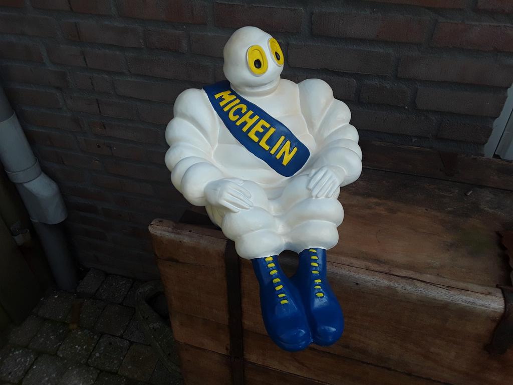 Michelinpop,bibendum zeldzaam model., Verzamelen, Merken en Reclamevoorwerpen, Ophalen of Verzenden, Zo goed als nieuw