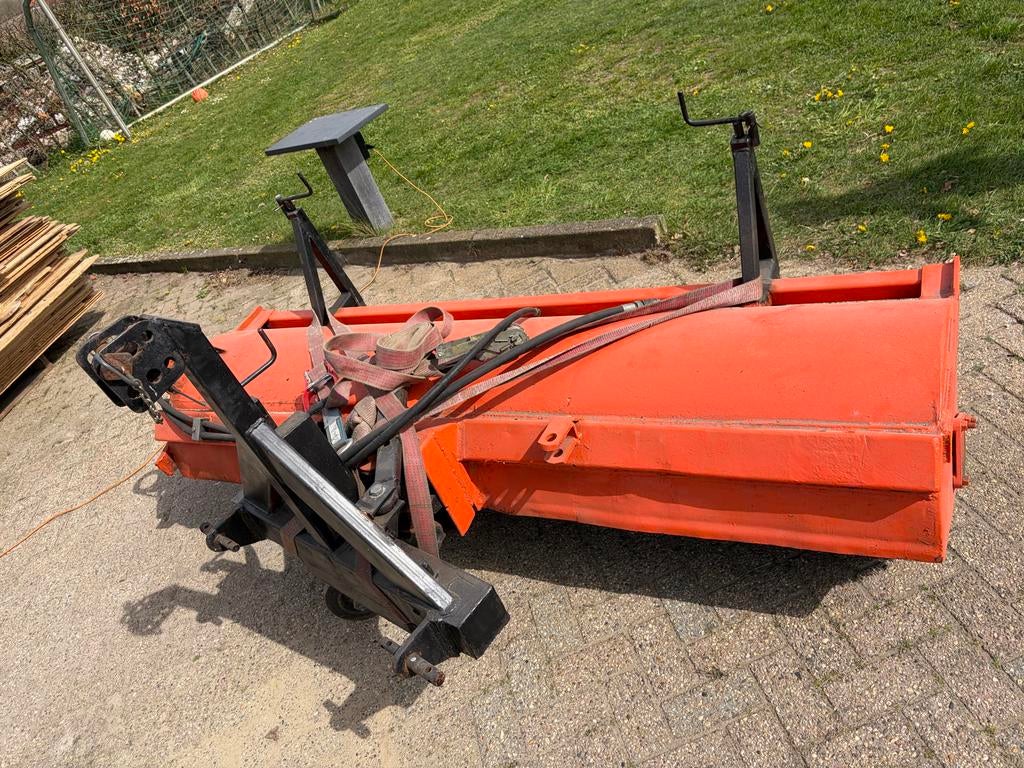 Veegmachine voor tractor - 255cm breed, borstel 220cm, Ophalen, Gebruikt