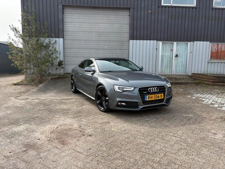 Audi A5 2.0 Tfsi Coupe Quattr.s-tr 2016 Grijs, Auto's, Audi, Particulier, A5, 4x4, ABS, Adaptieve lichten, Adaptive Cruise Control