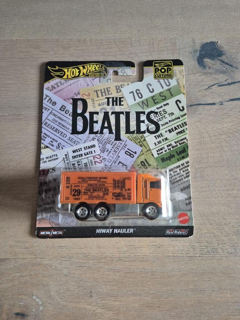 Hot Wheels Premium Pop Culture The Beatles - Hiway Hauler, Ophalen of Verzenden, Nieuw, Auto
