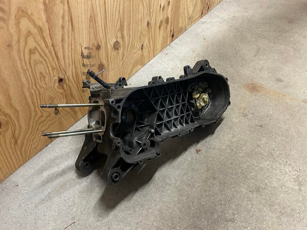 Skipper 125cc carter met nummers en koopovereenkomst, Fietsen en Brommers, Brommeronderdelen | Scooters, Ophalen, Gebruikt, Blok