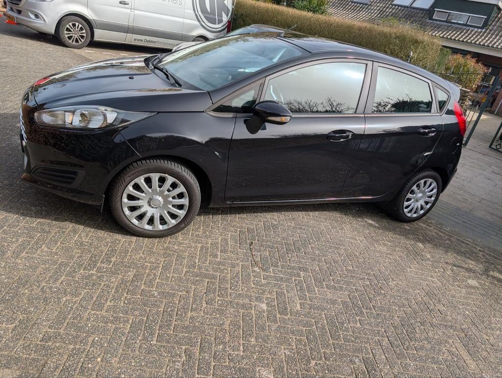 Nette Ford Fiësta 1.0 rijdt heerlijk met NAP, Auto's, 40 €/maand, 525 kg, Origineel Nederlands, Handgeschakeld