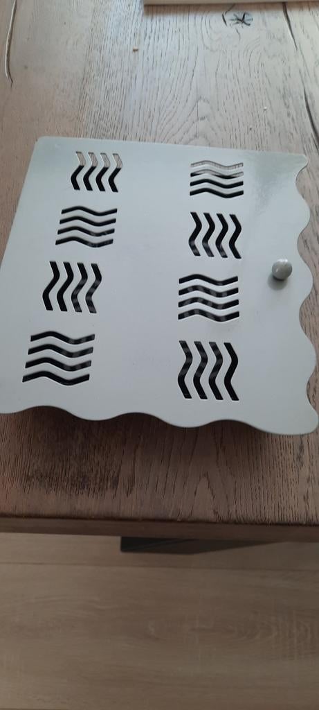 Te koop metalen sleutelkastje, Ophalen of Verzenden, Zo goed als nieuw, Grijs, Metaal