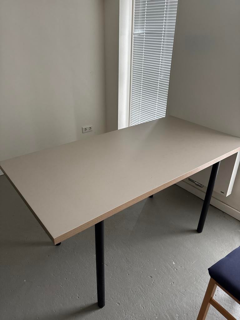 IKEA bureau tafel, Ophalen, Zo goed als nieuw