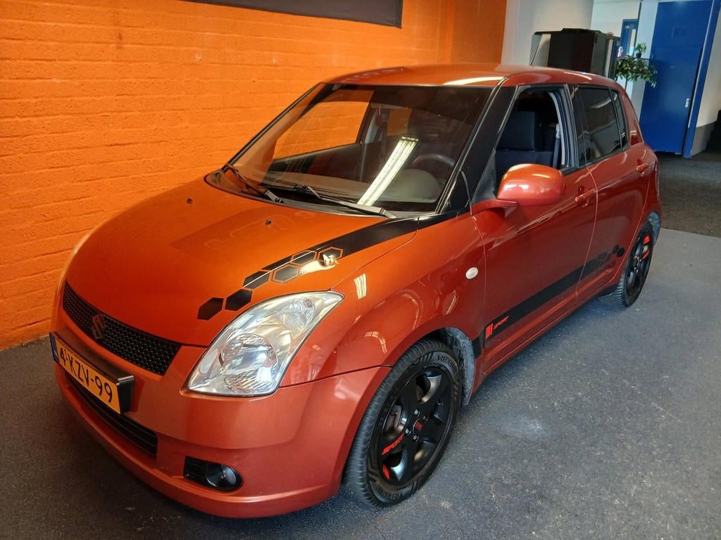 Suzuki Swift 1.3 16V / 5 DEURS / SPORT-EDITION / AIRCO!, Voorwielaandrijving, Stof, Zwart, 965 kg