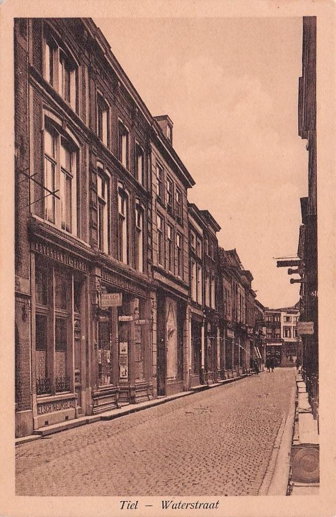 Tiel - Waterstraat (fraai gelopen 1935), Ophalen of Verzenden, 1920 tot 1940, Gelopen, Gelderland