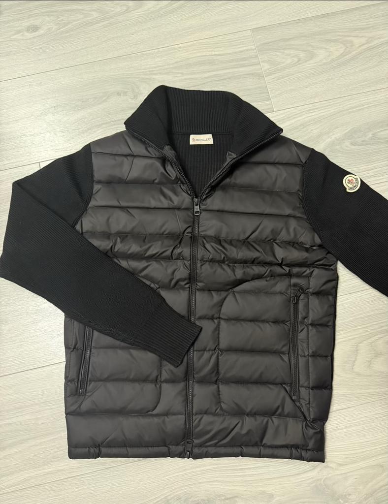 Moncler Cardigan, Ophalen of Verzenden, Zo goed als nieuw, Overige maten, Zwart