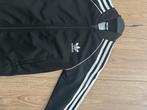 Adidas vest maat 140, Ophalen of Verzenden, Zo goed als nieuw, Jongen of Meisje, Trui of Vest