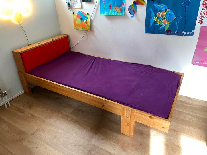 Grenen VIKARE peuterbed meegroeibed met matrassen, Kinderen en Baby's, Kinderkamer | Bedden, Zo goed als nieuw, 140 tot 160 cm