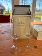 8 origineel Moet & Chandon champagne glazen in 4 dozen, Ophalen of Verzenden, Zo goed als nieuw, Overige typen