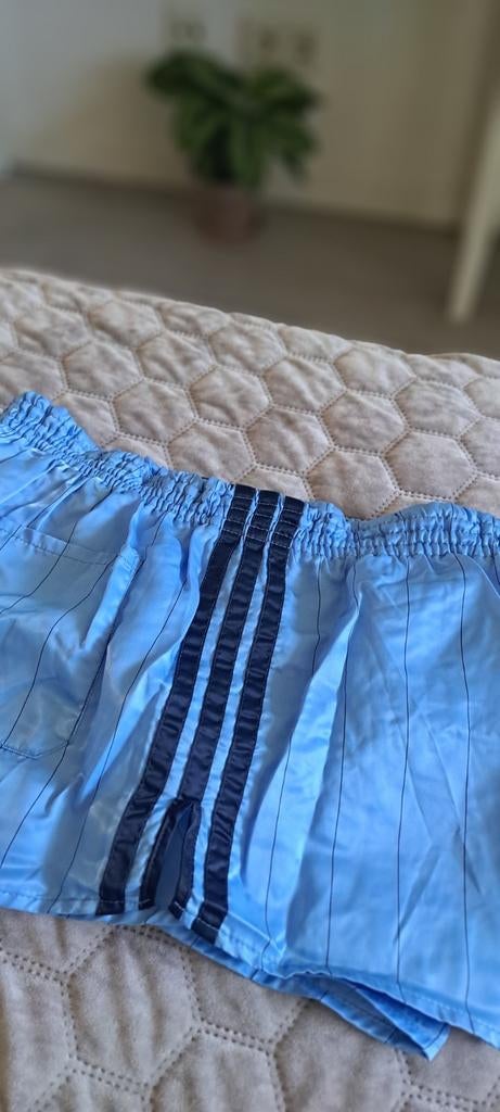 Adidas satijn short, Verzenden, Adidas