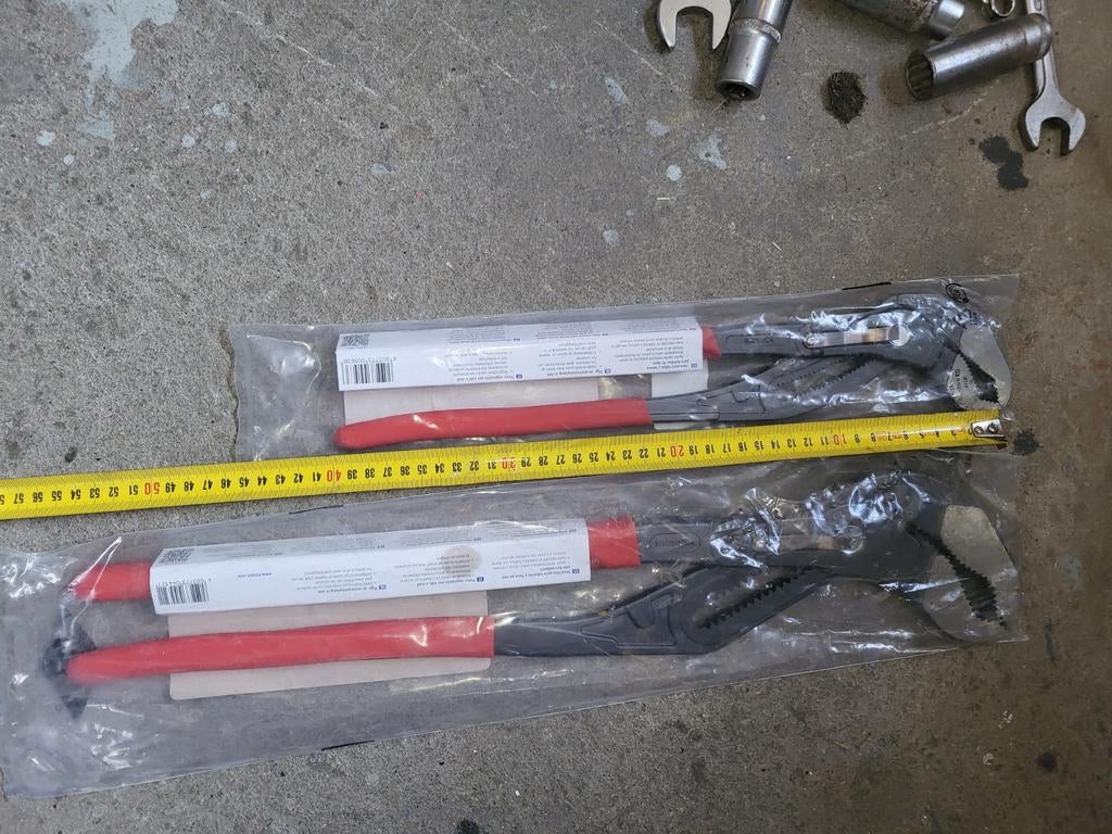 Knipex tang, Ophalen