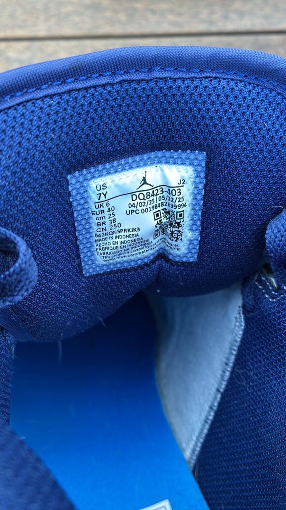 Nike Air Jordan 1 Mid SE (GS) - Maat 40, Ophalen of Verzenden, Nieuw, Blauw, Sneakers of Gympen