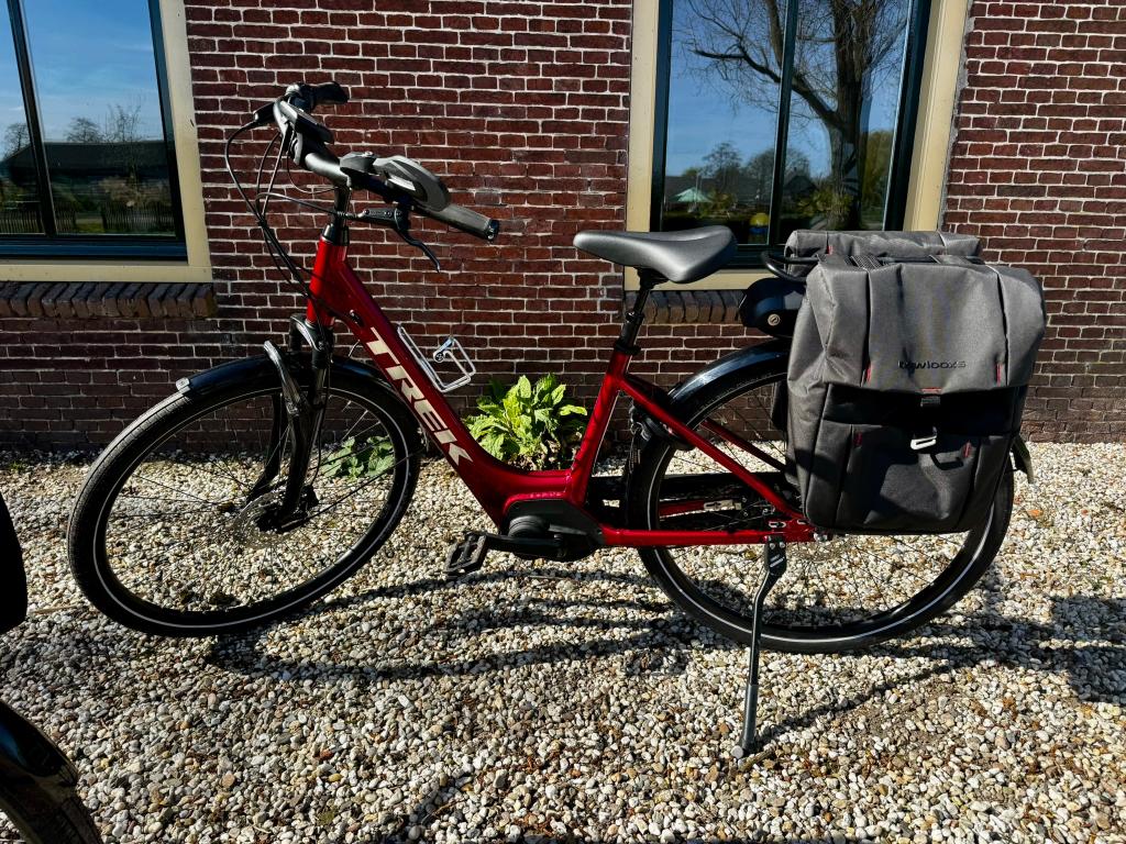 Trek District +4, lowstep | 44cm(S) 2022, Versnellingen, Zo goed als nieuw, Minder dan 47 cm, Schijfrem