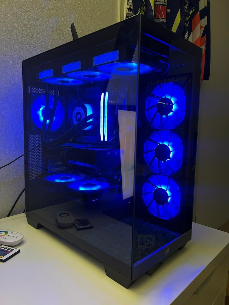 Volledige Game Setup!, Computers en Software, Desktop Pc's, Zo goed als nieuw, 4 Ghz of meer, SSD, 32 GB, Met videokaart, Met monitor