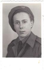 Foto - Militair Uniform Baret - Foto Kees Helder Middelburg, Gebruikt, Foto, Ophalen of Verzenden, 1940 tot 1960