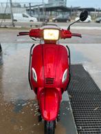 Tianying Bromscooter.50cc 4takt look a like vespa gele kente, Fietsen en Brommers, Ophalen, Maximaal 45 km/u, Zo goed als nieuw