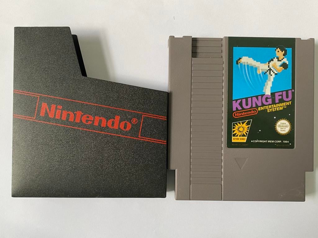 Kung Fu NES met hoes, Spelcomputers en Games, Games | Nintendo NES, Avontuur en Actie, 1 speler, Ophalen of Verzenden, Zo goed als nieuw