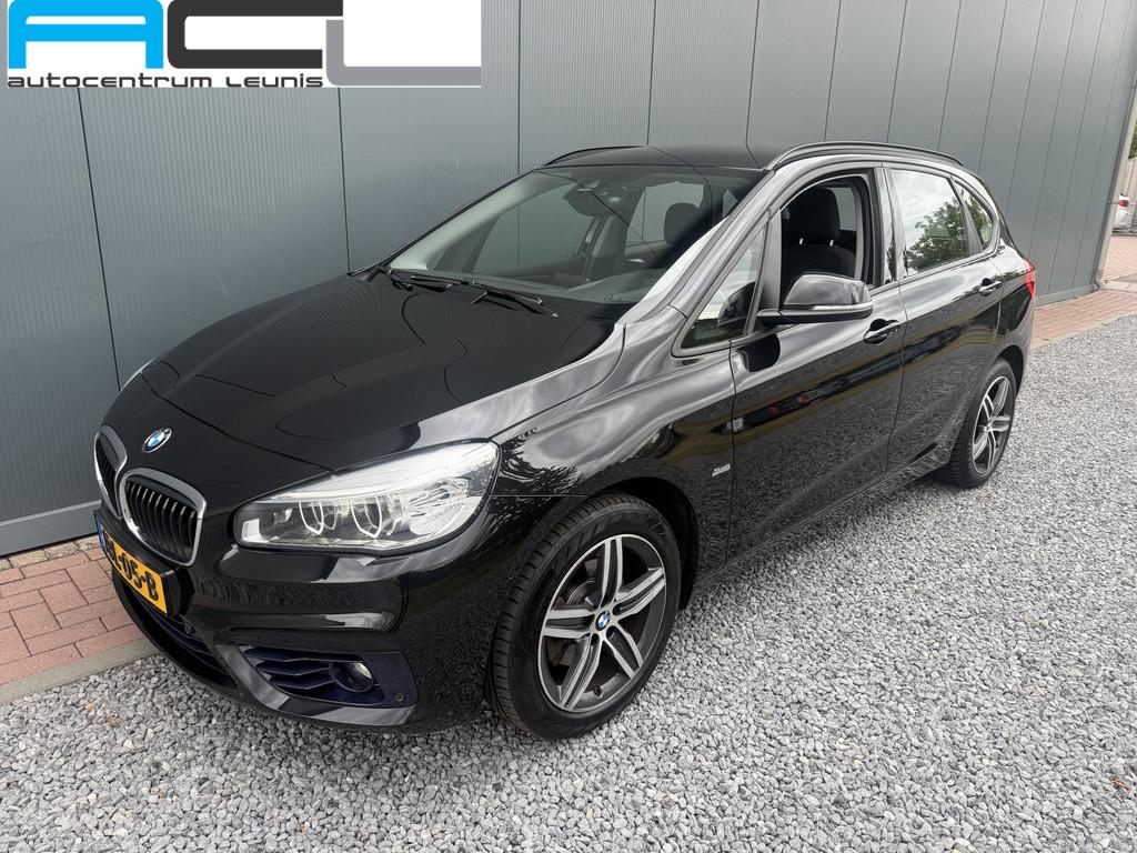BMW 2 Serie Active Tourer 218d 2.0 150pk Automaat Executive, Stof, 4 cilinders, 150 pk, Zwart