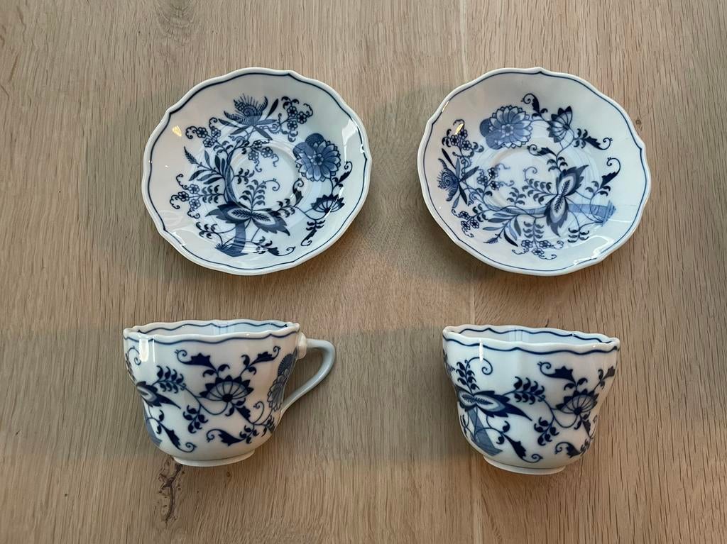 Blue Danube Zwiebelmuster koffiekopje en schotel 2 stuks, Antiek en Kunst, Antiek | Servies los, Ophalen of Verzenden