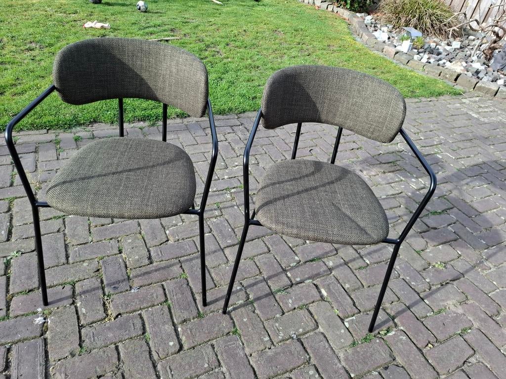 Twee stoelen, Ophalen, Zwart, Metaal, Twee