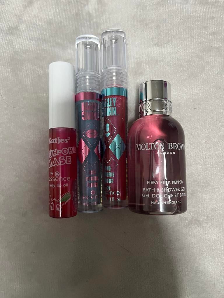 Make-up en douchegel set: Essence, Katjes, Molton Brown, Lippen, Verzenden, Nieuw, Make-up