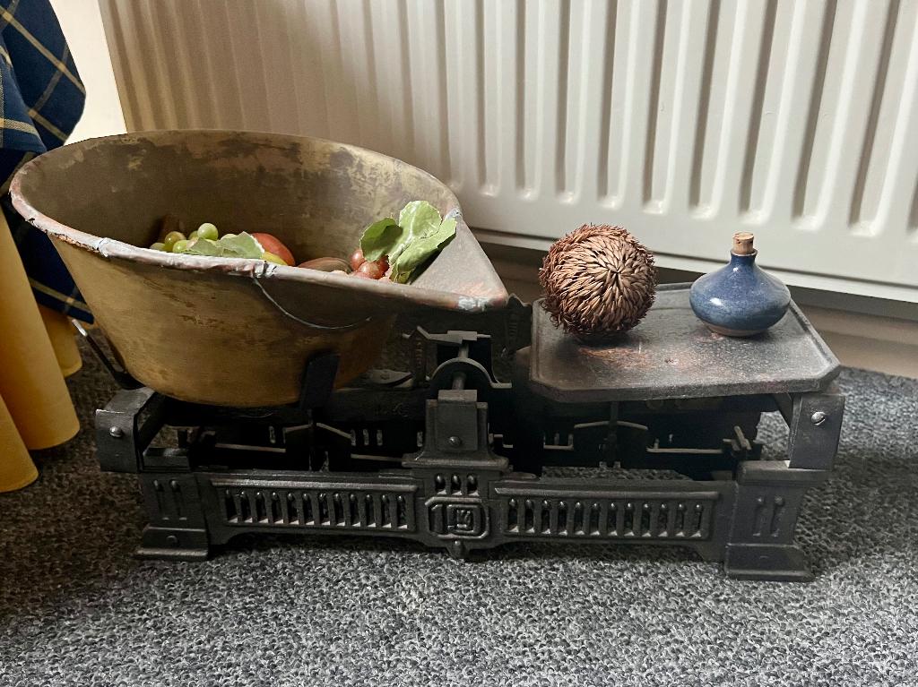 Balansweegschaal met koperen pan en gewichten, Antiek en Kunst, Ophalen
