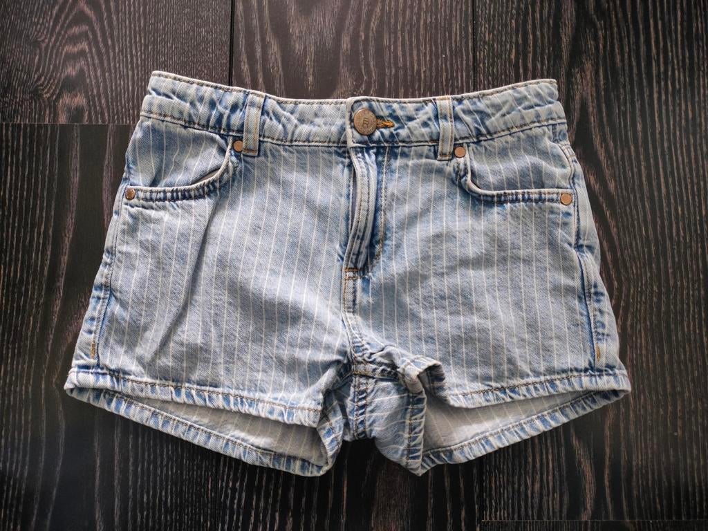 Korte broek WE Fashion 140, Kinderen en Baby's, Kinderkleding | Maat 140, Broek, Meisje, Ophalen of Verzenden, Zo goed als nieuw