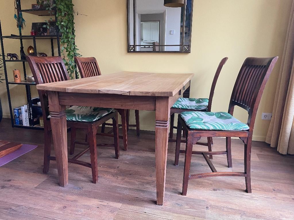 Koloniale houten eethoek - tafel en 4 stoelen, Huis en Inrichting, Ophalen, Gebruikt, 100 tot 150 cm, Koloniaal