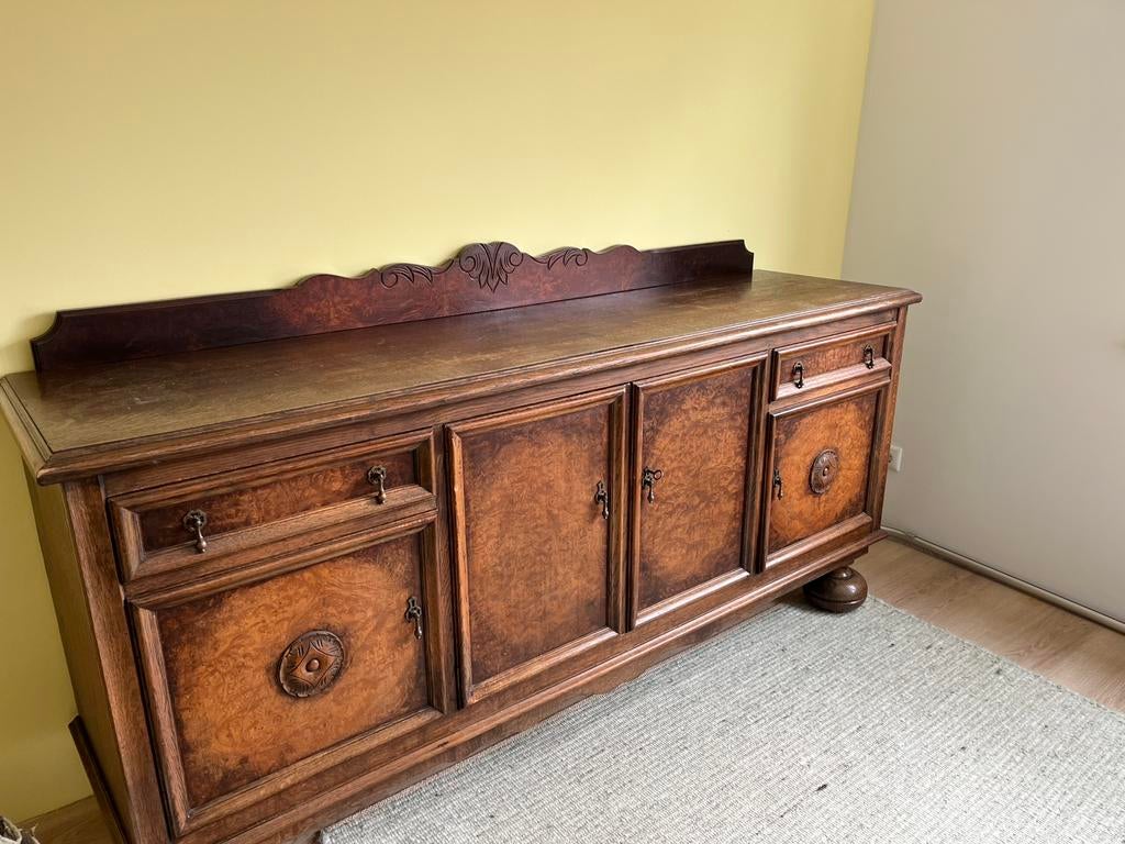 Dressoir antiek notenhout, Huis en Inrichting, Kasten | Dressoirs, Met plank(en), Ophalen of Verzenden, 200 cm of meer, 25 tot 50 cm