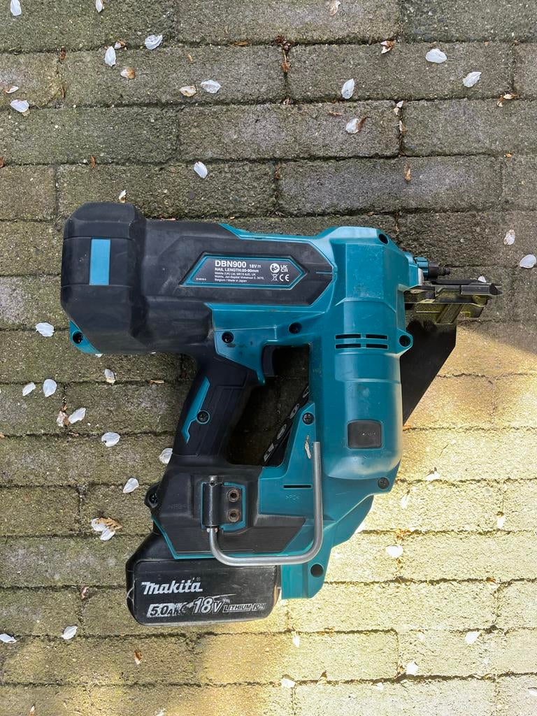 Makita DBN900 18V Accu Spijkerpistool (Body) met accu, Doe-het-zelf en Verbouw, Ophalen of Verzenden, Gebruikt