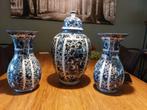 3-delig kaststel Delfs blauw, vazen en dekselpot, Antiek en Kunst, Ophalen