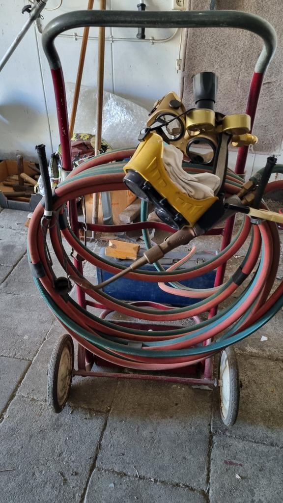 Autogeenlasapparaat met kar en slangen en lassnijkist, Doe-het-zelf en Verbouw, Gereedschap | Lasapparaten, Ophalen, Gebruikt