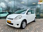 Daihatsu Sirion 2 1.0-12V Slim, Airco, 5-deurs, IsoFix, Voorwielaandrijving, Stof, Gebruikt, Wit