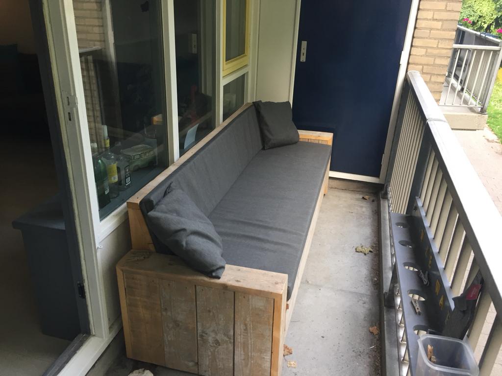 Steigerhouten loungebank met opbergruimte, Ophalen, Minder dan 75 cm, Zo goed als nieuw, 200 tot 250 cm