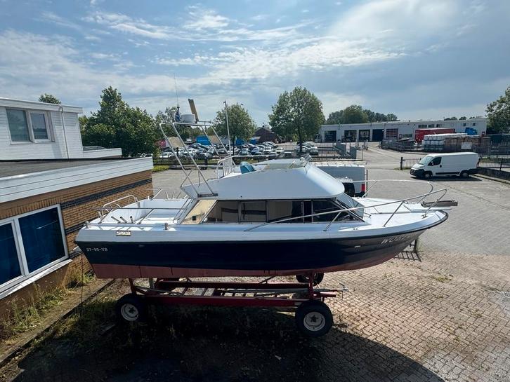 Draco Flybridge 2500 visboot / motorboot met 200pk, Watersport en Boten, Motorboten en Motorjachten, Gebruikt, Polyester, 6 tot 9 meter