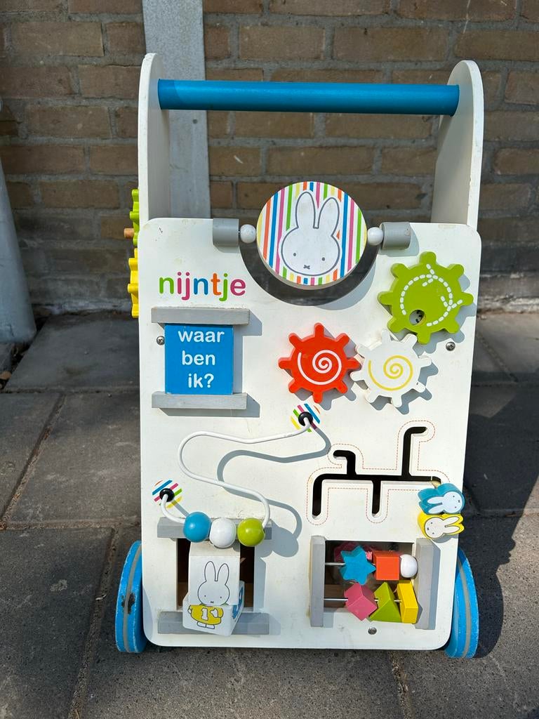 Nijntje loopwagen met activiteitenpaneel, Ophalen of Verzenden, Gebruikt, Overige typen, Met wieltjes
