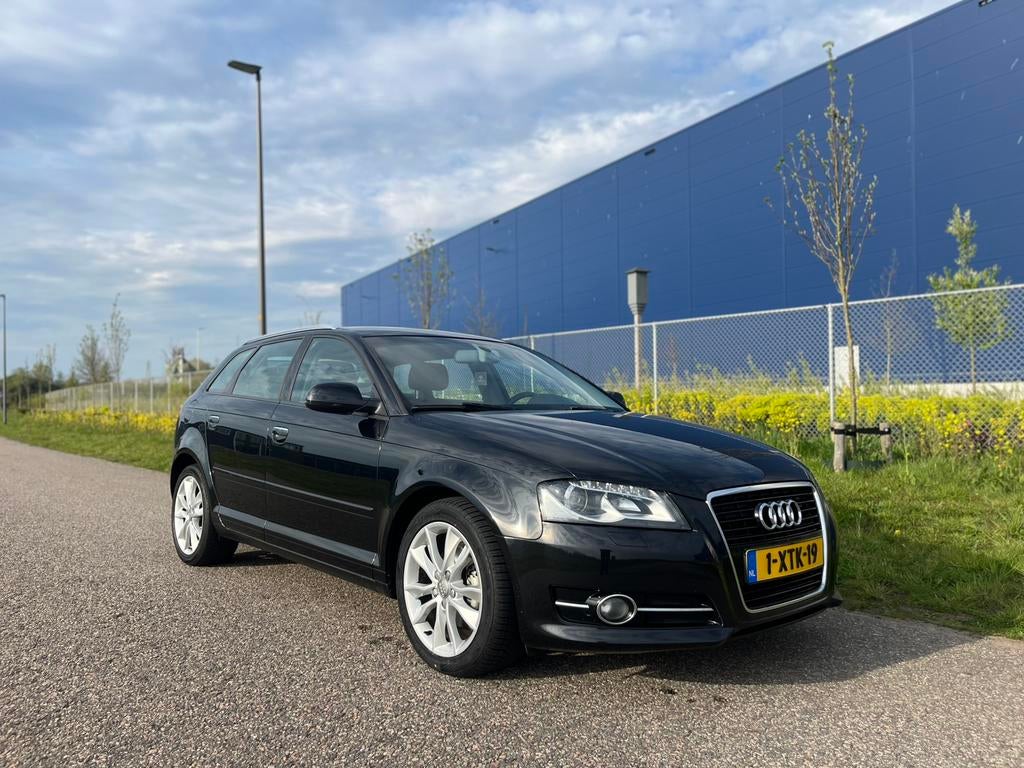 Audi A3 1.4 Tfsi 92KW Sportback S-tronic 2012 Zwart, 125 pk, 4 cilinders, Zwart, 690 kg