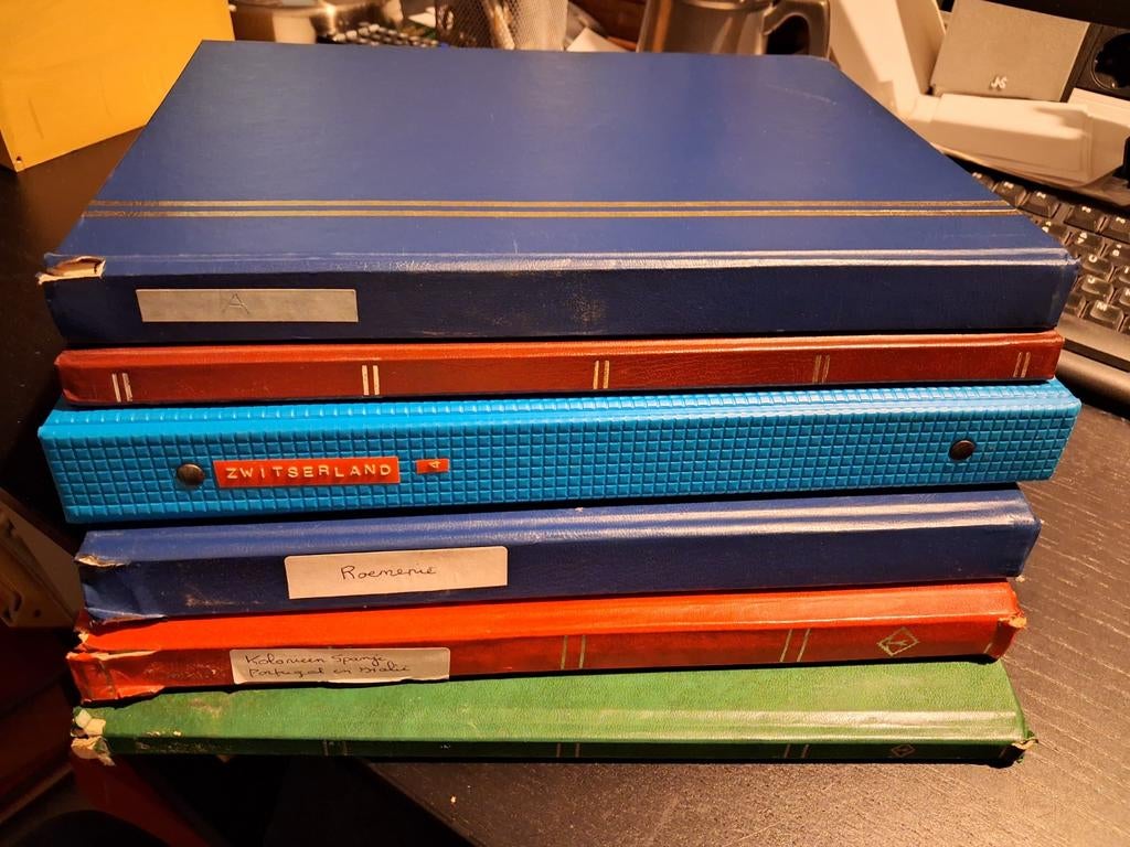 Doos A met 6 insteekalbums postzegels wereld, Ophalen of Verzenden, Buitenland