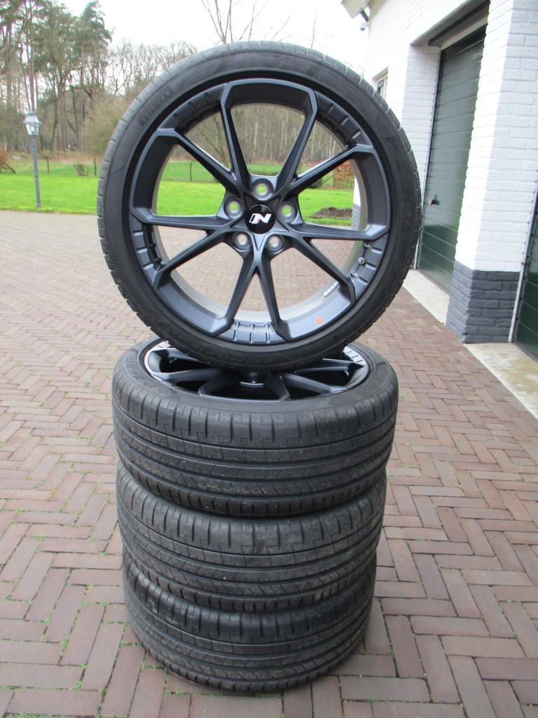 NIEUW Orig. Hyundai Kona N 19 inch velgen tpms zomer, Banden en Velgen, Nieuw, 235 mm, Personenwagen