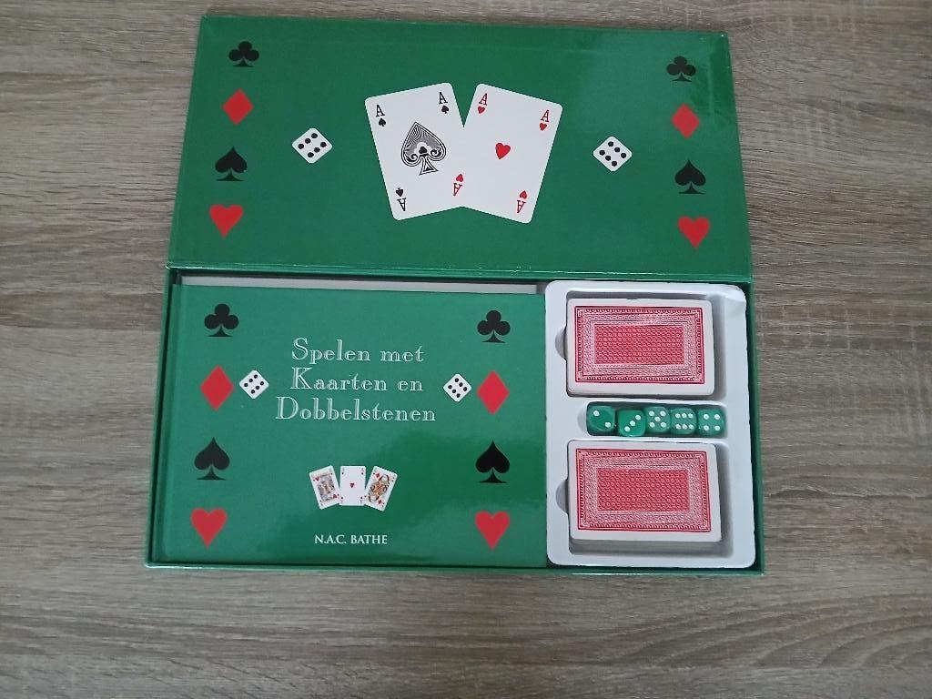 Kaarten & Dobbelstenen speeldoos N.A.C. Bahte, Hobby en Vrije tijd, Vijf spelers of meer, Ophalen of Verzenden, Nieuw