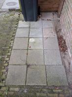 Gratis: 18 terrastegels (30x30 cm), Ophalen of Verzenden, Gebruikt, Beton, Terrastegels