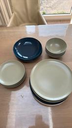 Groen/ blauw servies ikea 27 stuks, Gebruikt, Ophalen of Verzenden, Bord(en), Overige stijlen