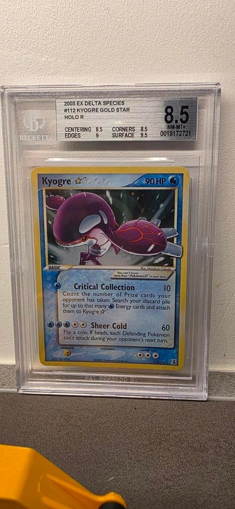 Kyogre Gold Star Beckett 8.5 - 2005 EX Delta Species, Ophalen of Verzenden, Zo goed als nieuw, Losse kaart, Foil