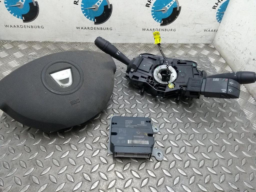 DACIA DOKKER AIRBAG SET 2013, Ophalen of Verzenden, Gebruikt, Stiba lid