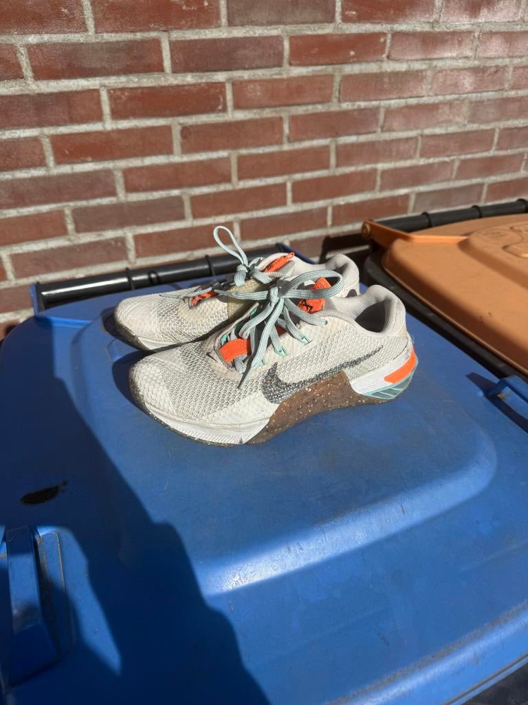 Nike schoenen - Comfortabel en stijlvol, Ophalen of Verzenden, Gedragen, Wit, Sneakers of Gympen