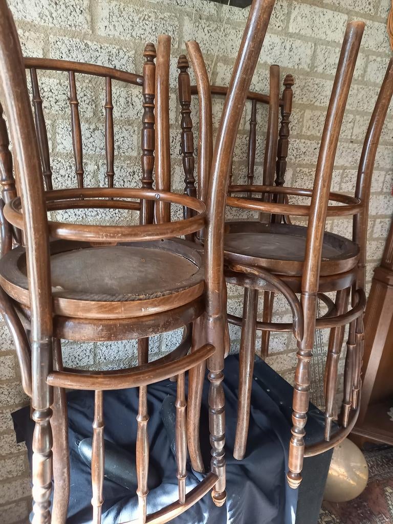 4 Caféstoeltjes (mundus), Ophalen of Verzenden